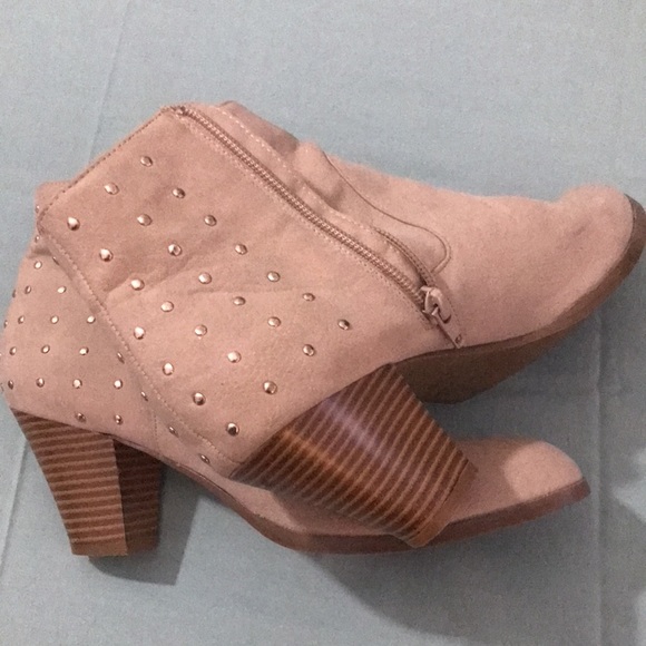 Style & Co suede boots in Good condition - Picture 11 of 11